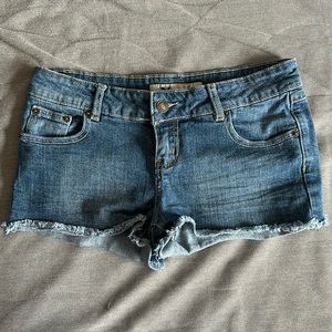 Wet Seal short.  Size 5.